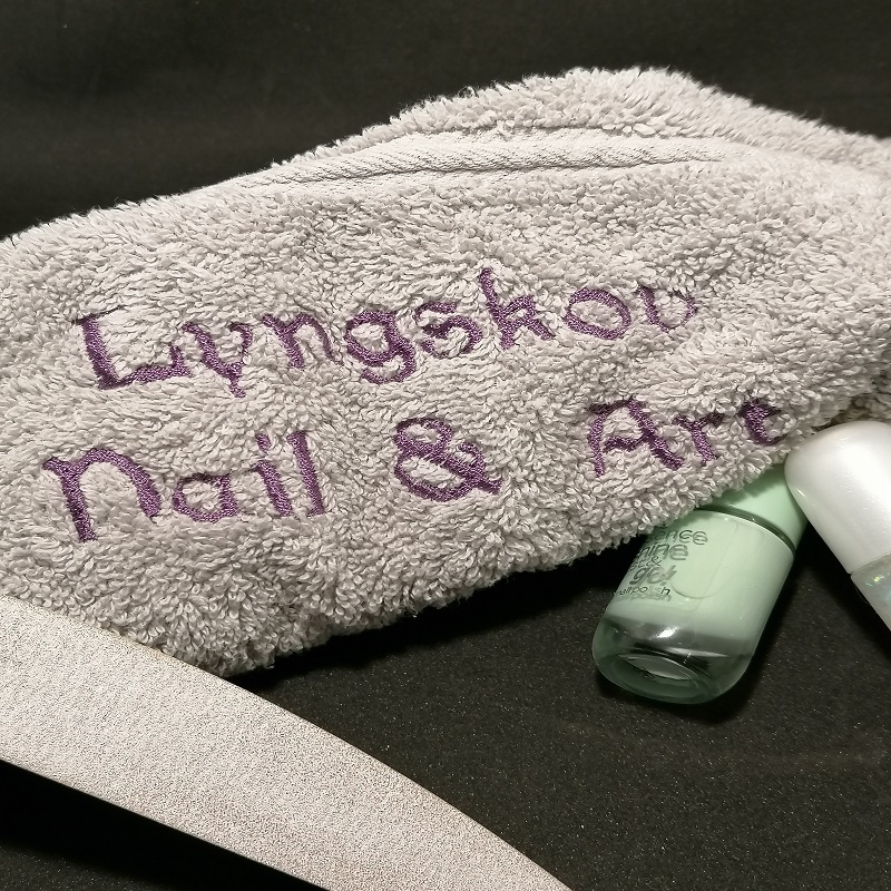 Nail-art-håndklæde-brodering